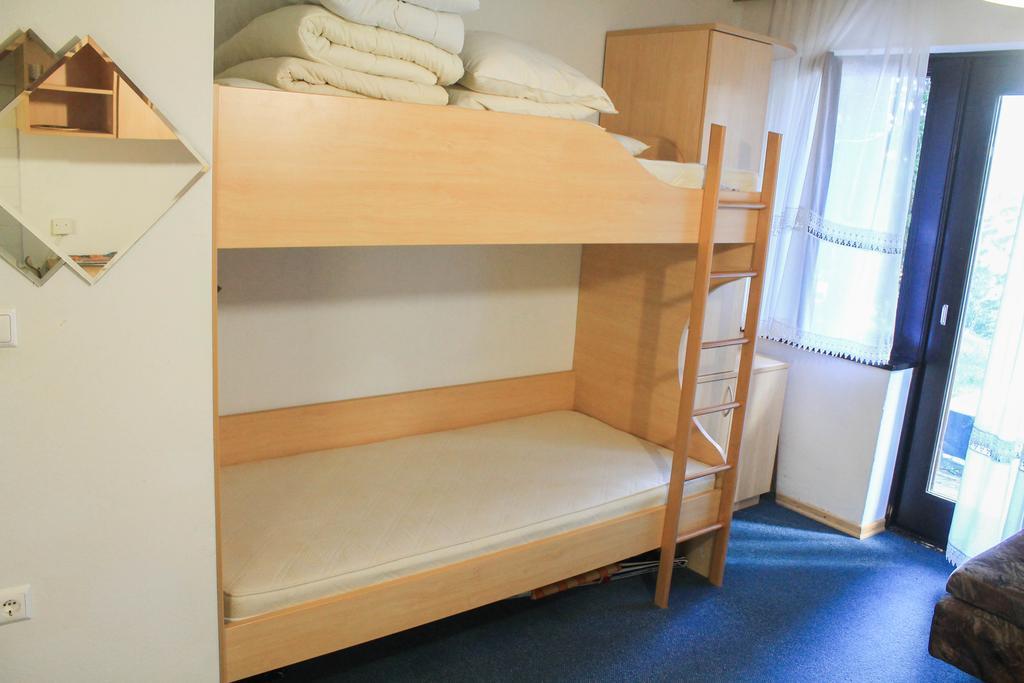 Apartments Rogla Зрече Екстер'єр фото