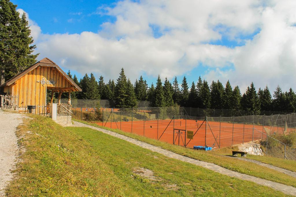 Apartments Rogla Зрече Екстер'єр фото